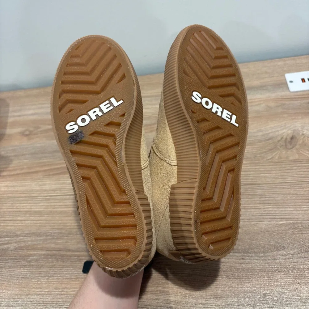 NWT Sorel Out N About III Wedge Bootie Women Tan 7.5 Waterproof Suede Chelsea